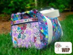 I'm traveling #handmade with this carry on sized duffle bag. The Sewing Loft