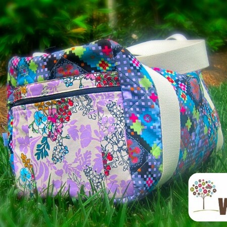 I'm traveling #handmade with this carry on sized duffle bag. The Sewing Loft