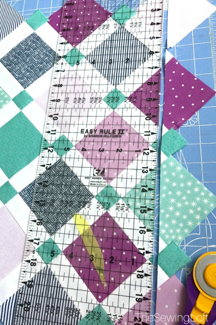 Expand your quilting knowledge while making something fun with the Quiltologie Urban Trellis mini quilt. Includes video how to for simple setting technique.