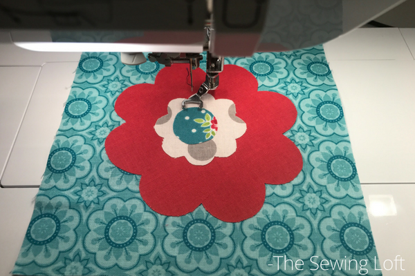 It's time for the next block in the Friendship Quilt Along and I'm sharing the Gracious quilt block. Come sew with us. Pattern by Amanda Herring. 