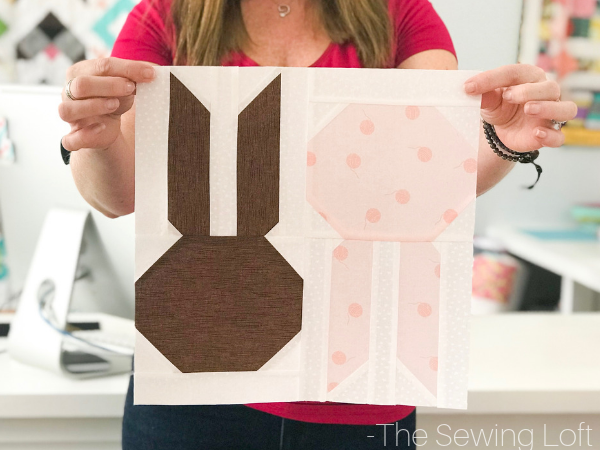 Start your spring sewing early with this adorable patchwork quilt block. The bunny hop block comes in two sizes and is easy to make. 