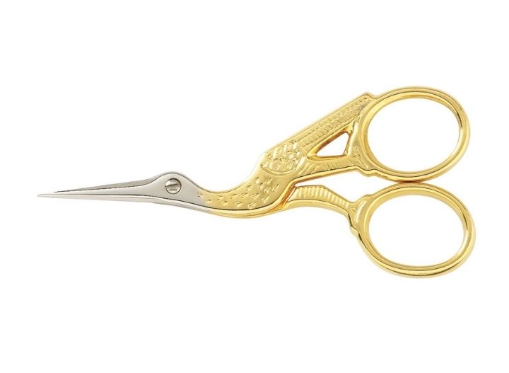 Make your friends feel special with the golden Gingher stork embroidery scissors. Find these and more affordable gift ideas for your quilter friends. 